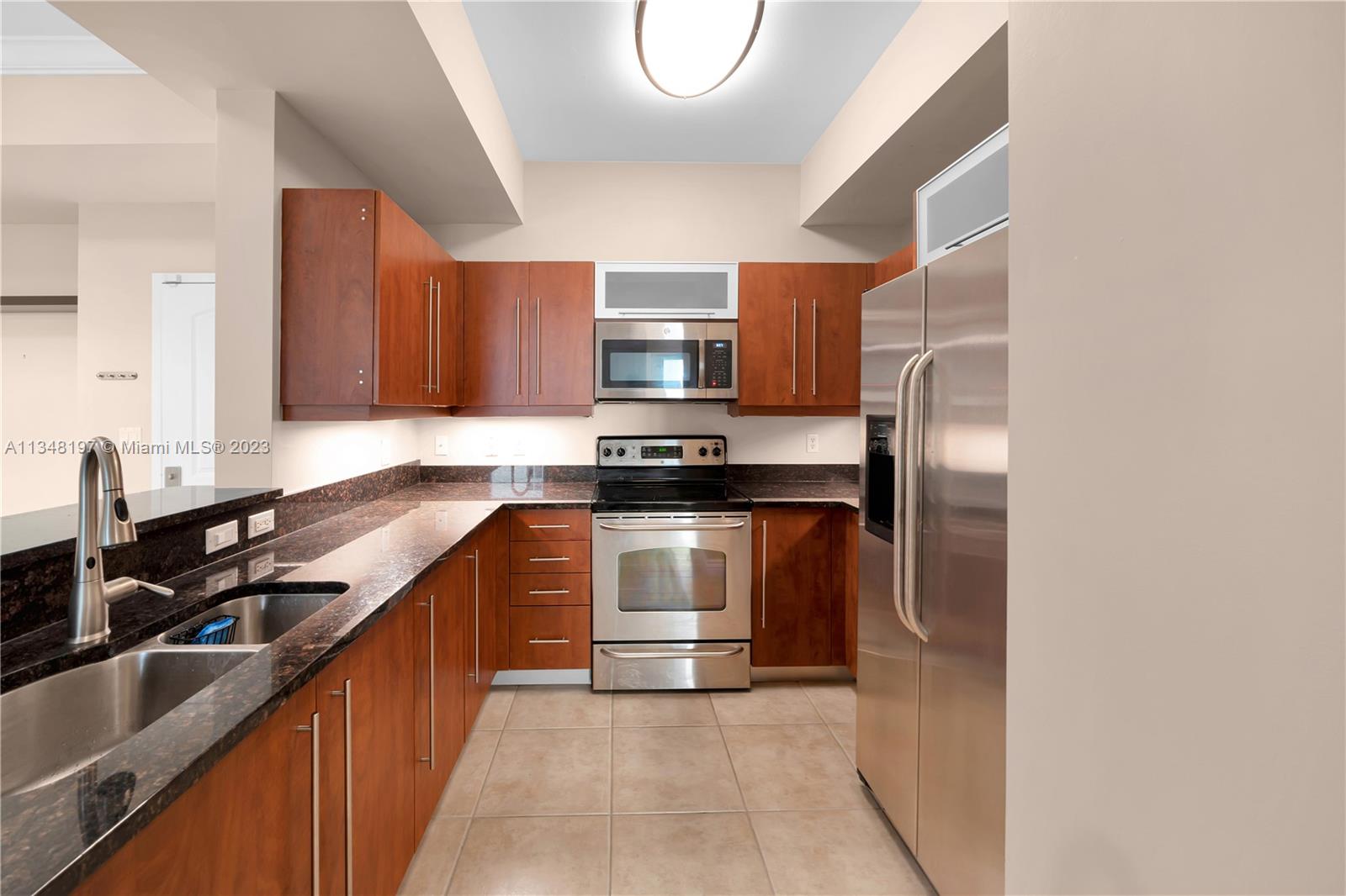 7355 SW 89th St Unit: 401N