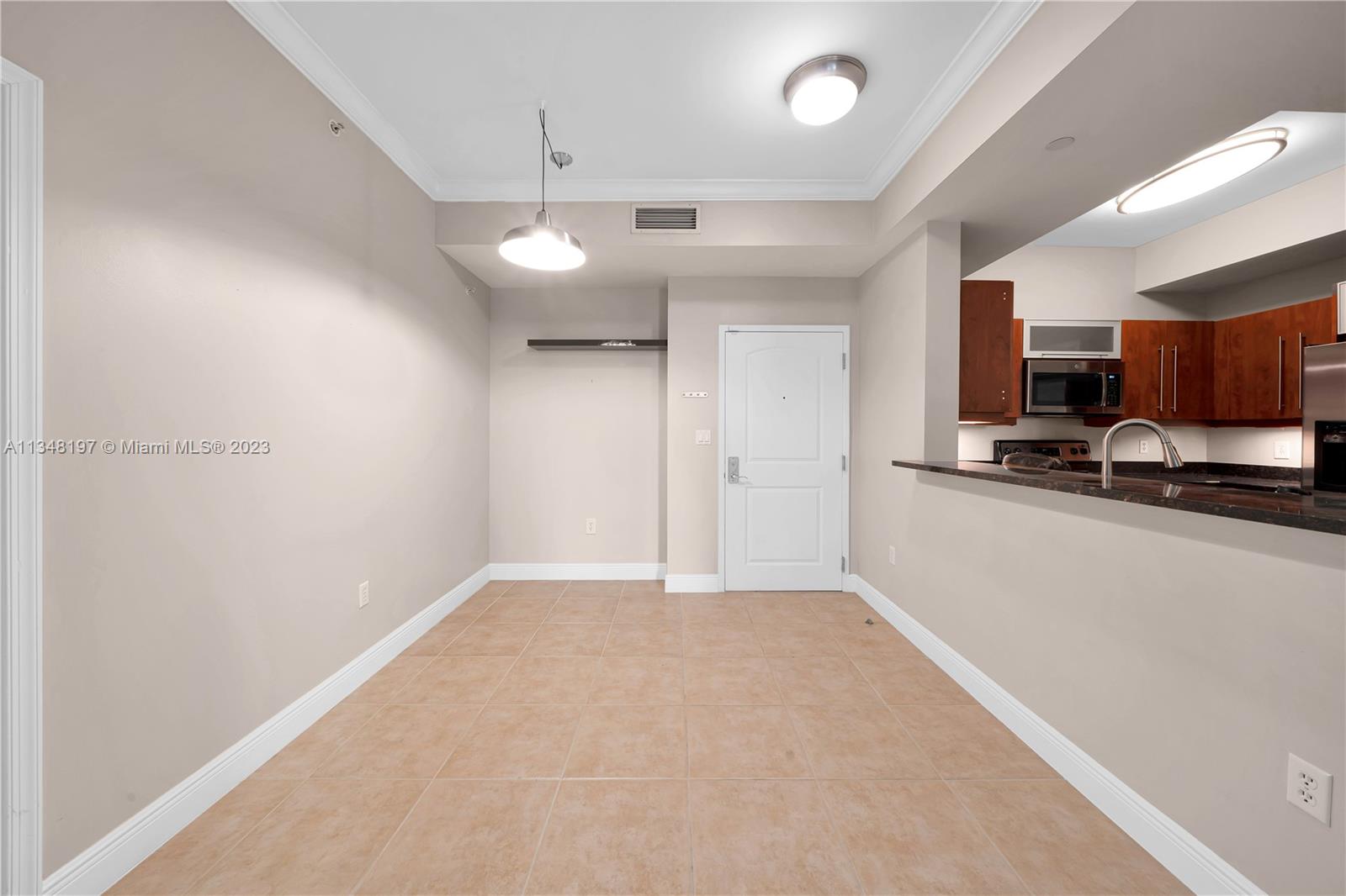 7355 SW 89th St Unit: 401N