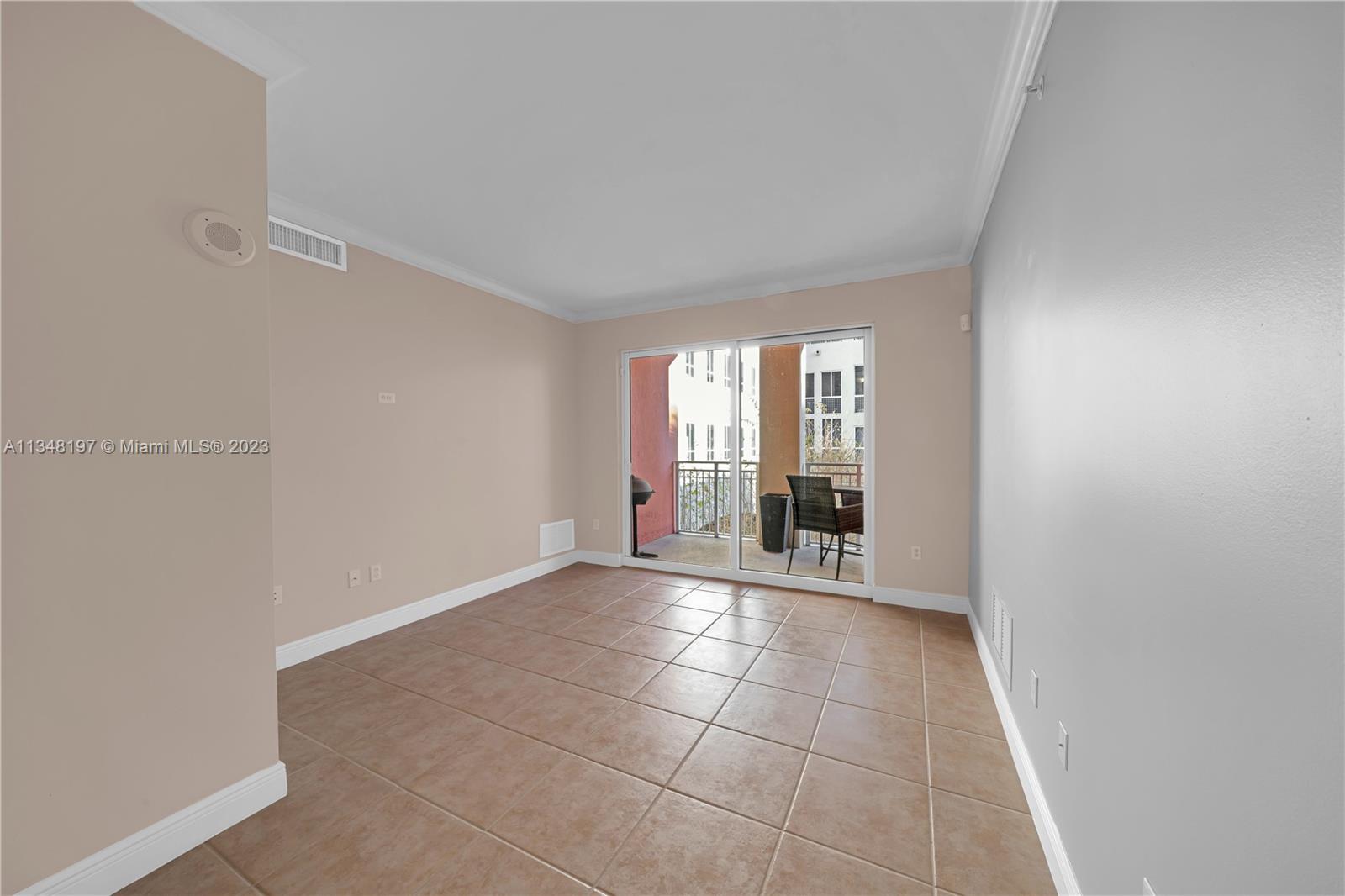 7355 SW 89th St Unit: 401N
