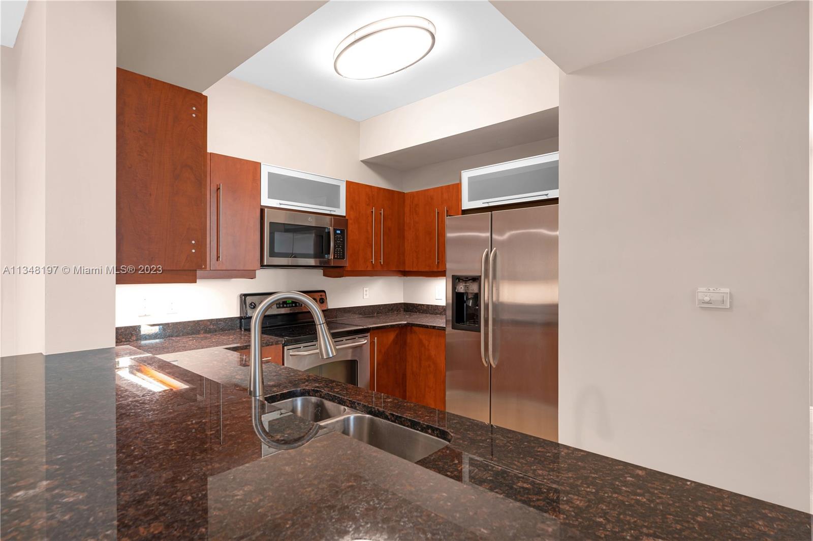 7355 SW 89th St Unit: 401N