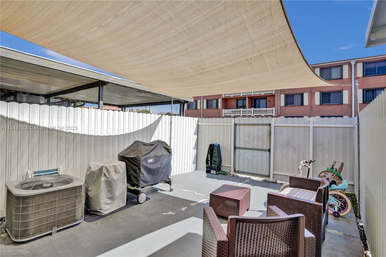 5575 W 17th Ave Unit: 1106