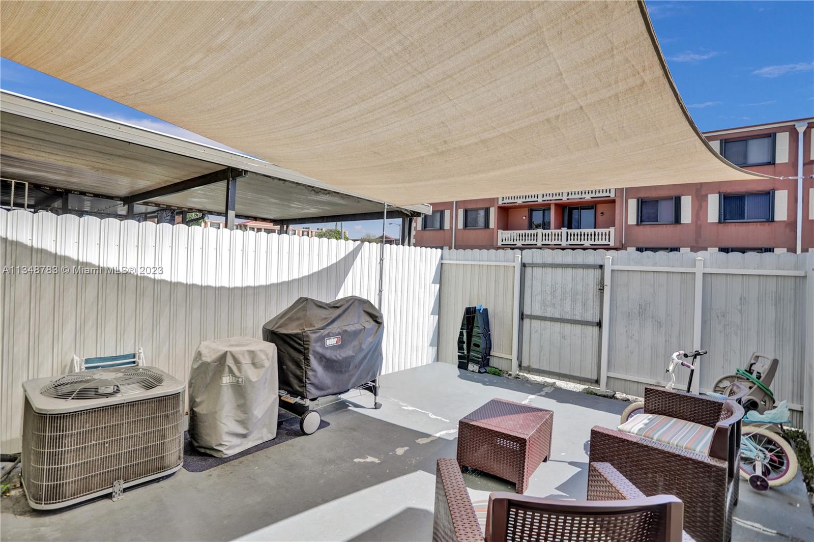 5575 W 17th Ave Unit: 1106