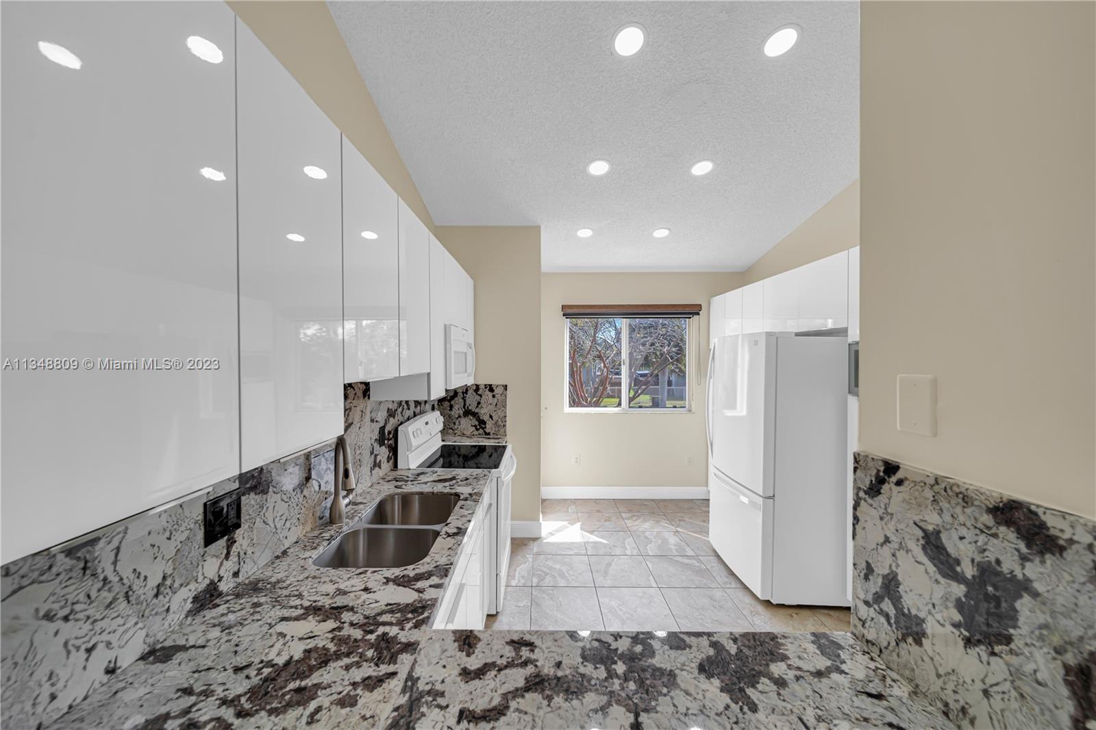 7085 NW 173rd Dr Unit: 408