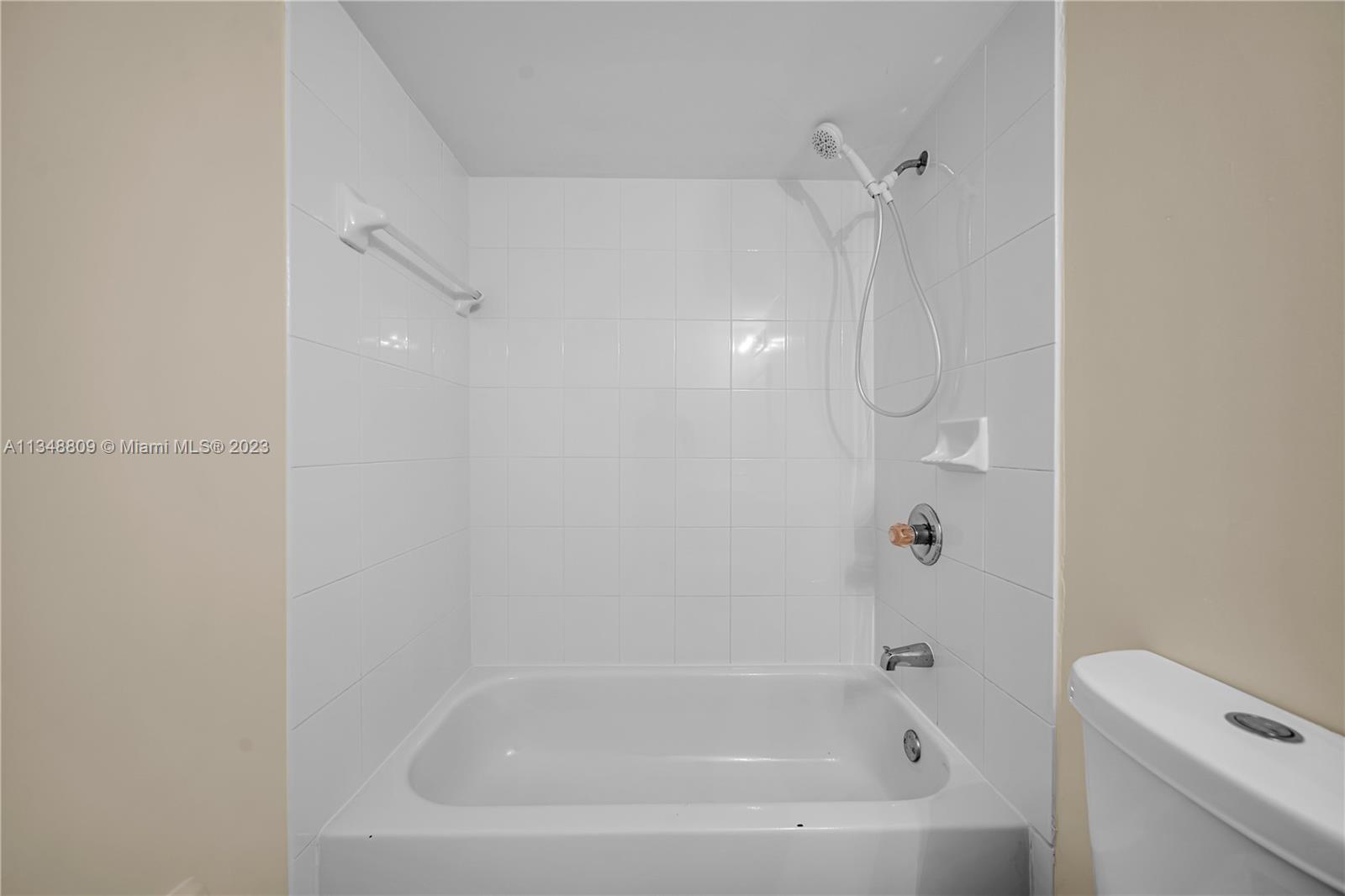 7085 NW 173rd Dr Unit: 408