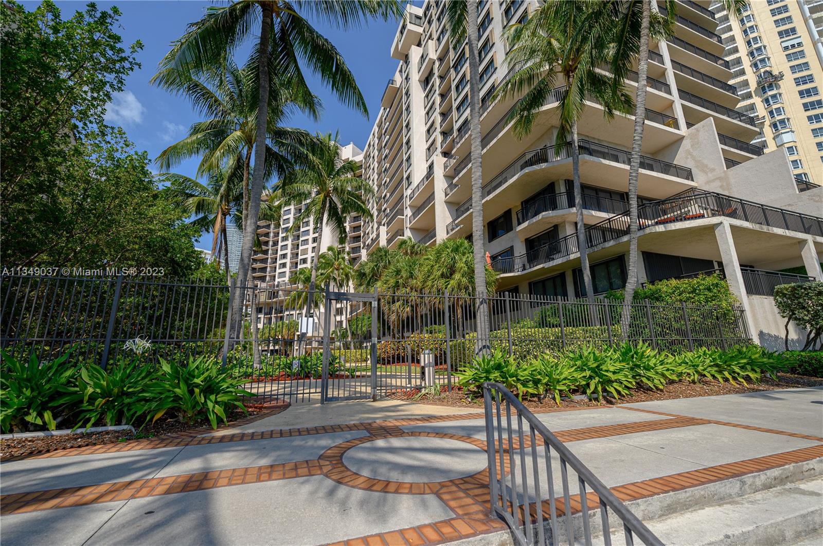 540 Brickell Key Dr Unit: 600