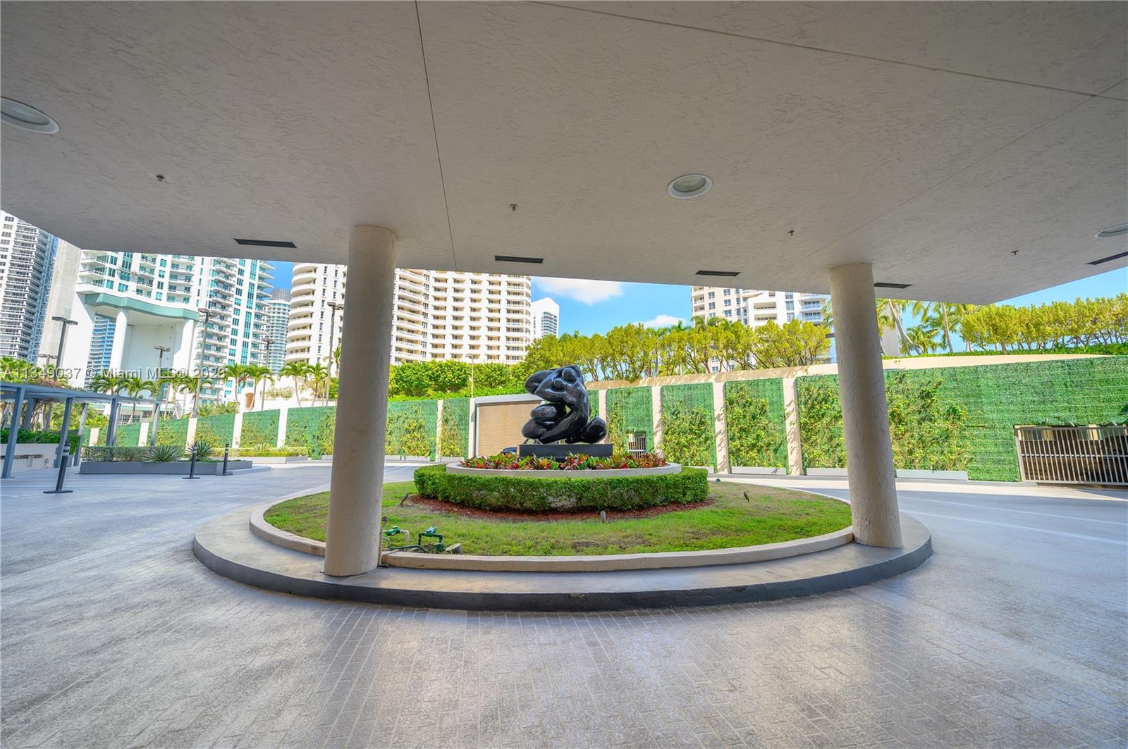 540 Brickell Key Dr Unit: 600