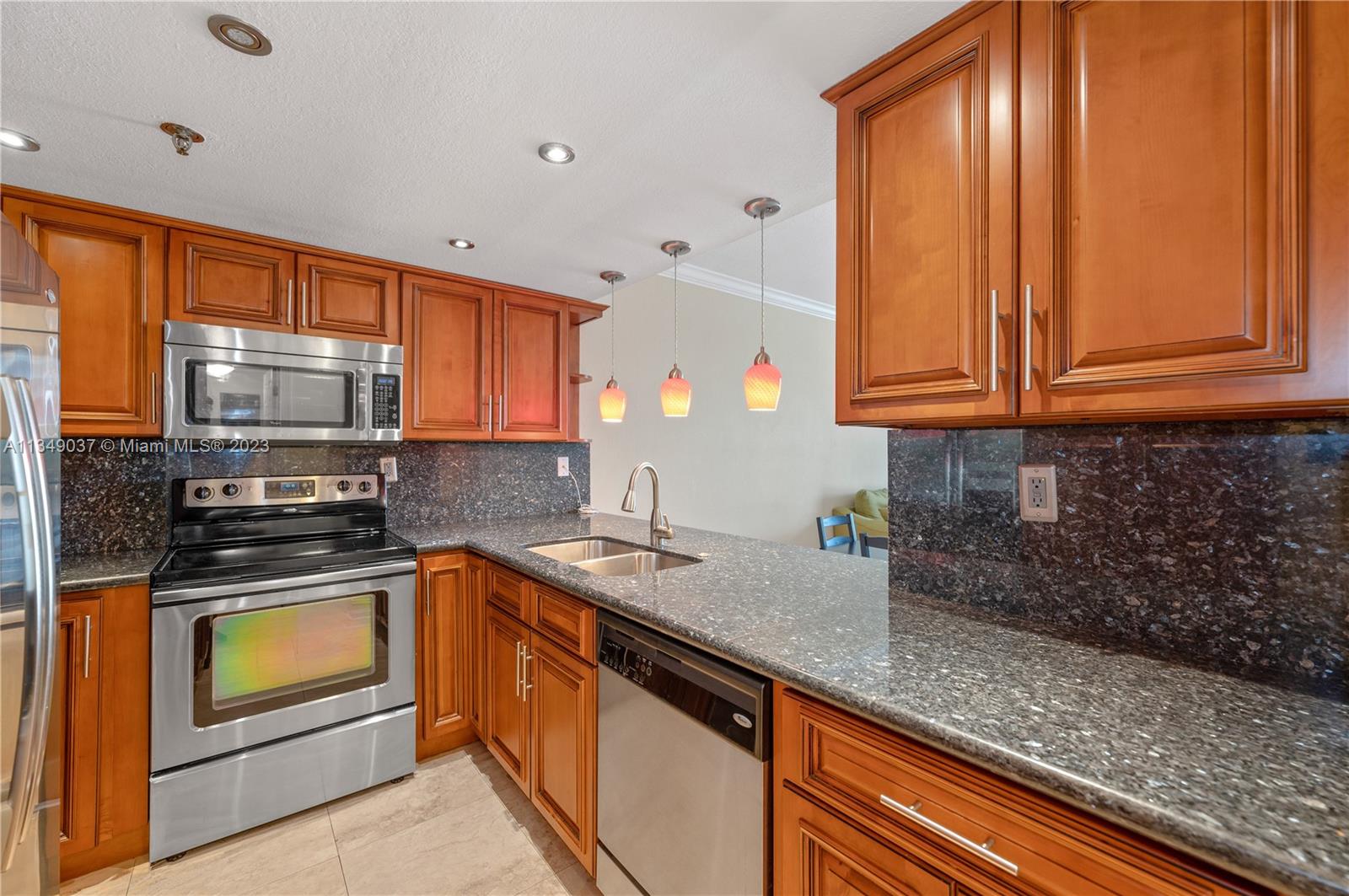 540 Brickell Key Dr Unit: 600
