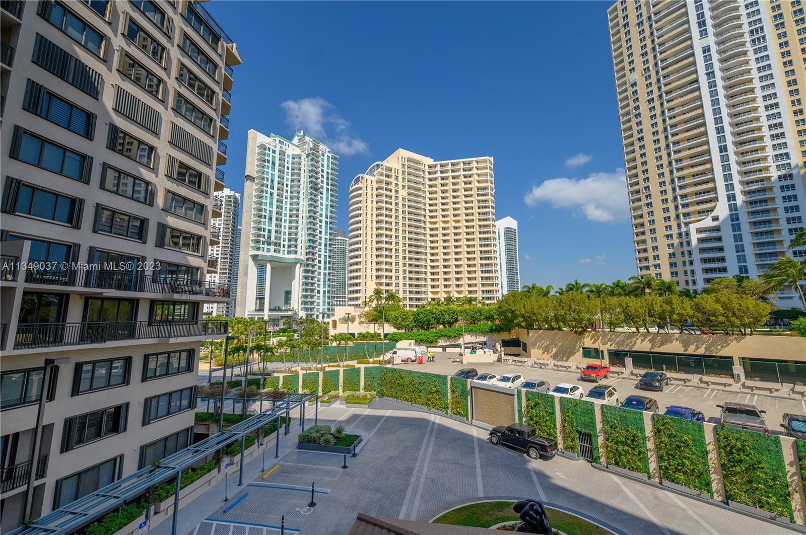 540 Brickell Key Dr Unit: 600