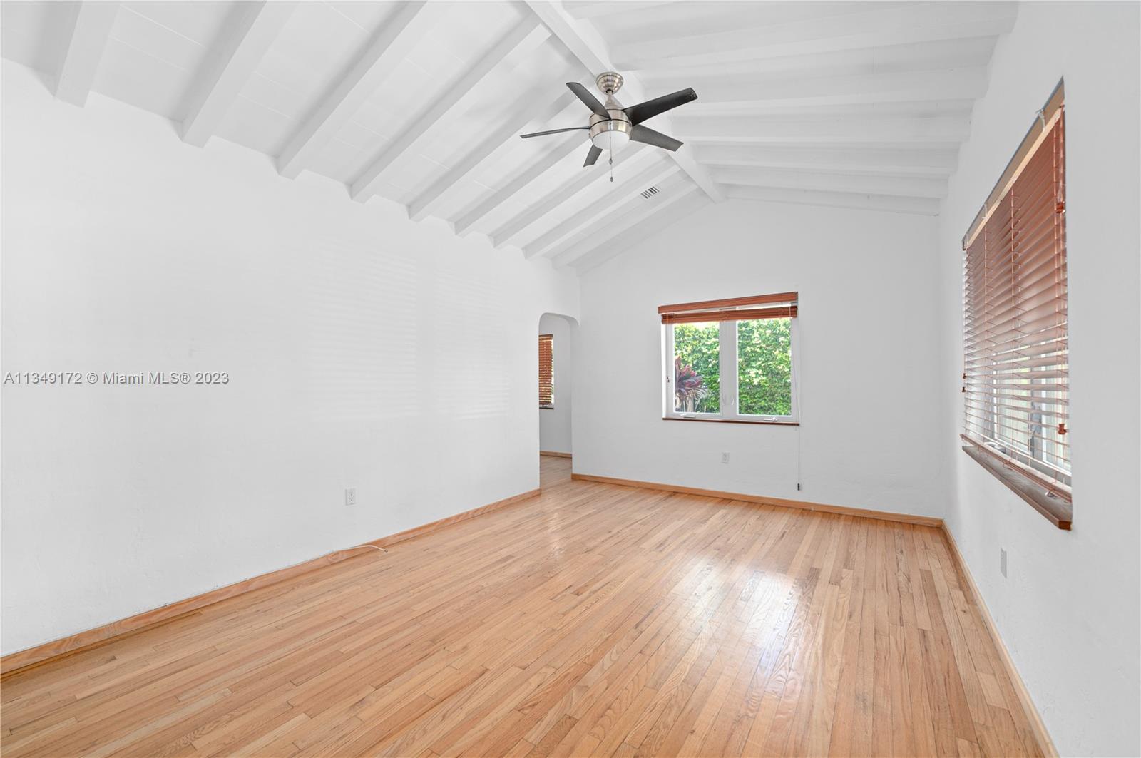 718 NE 87th St Unit: 1