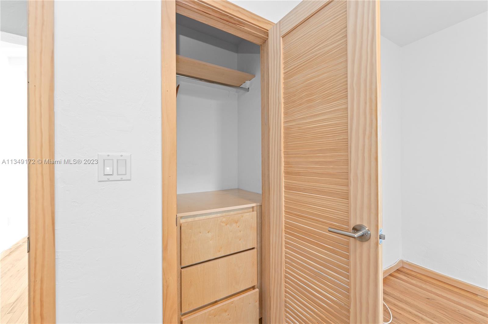 718 NE 87th St Unit: 1