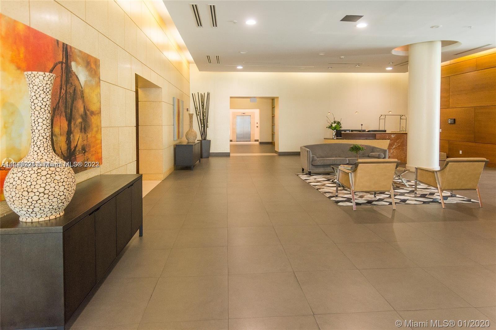 665 NE 25th St Unit: 801