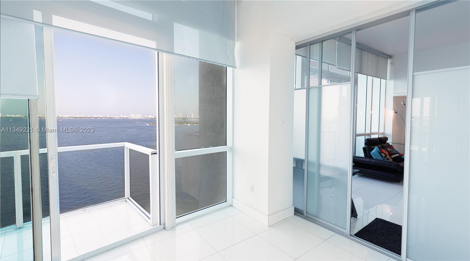 665 NE 25th St Unit: 801