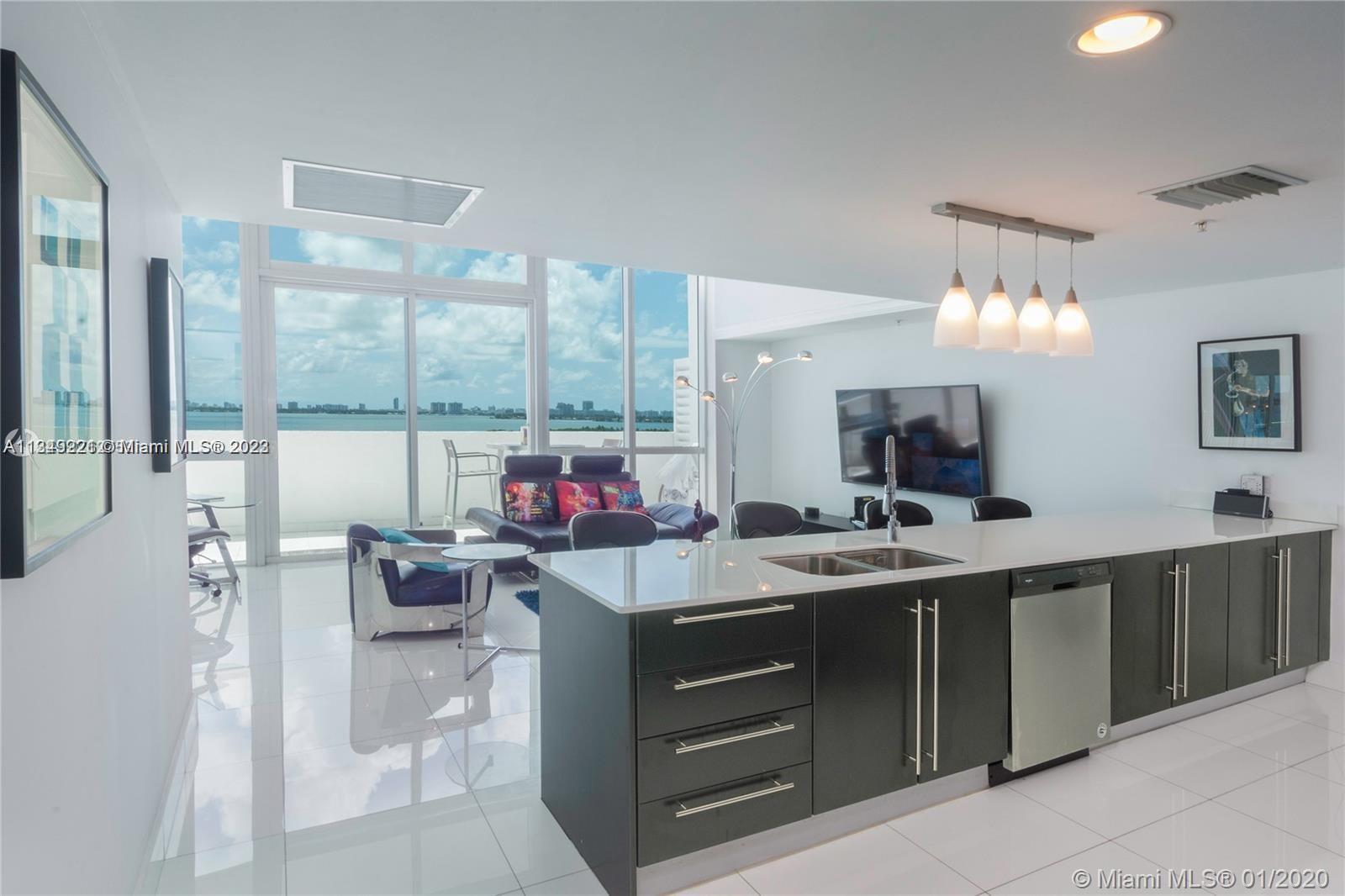 665 NE 25th St Unit: 801