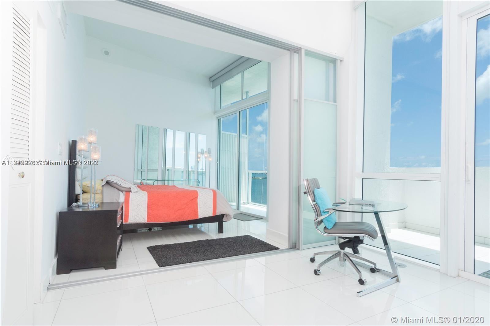 665 NE 25th St Unit: 801