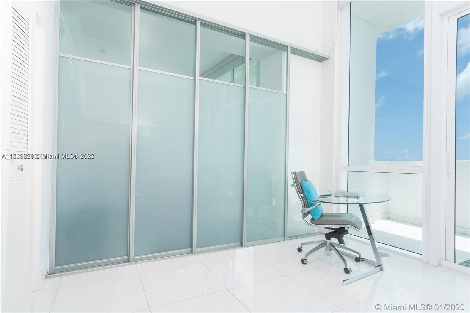 665 NE 25th St Unit: 801