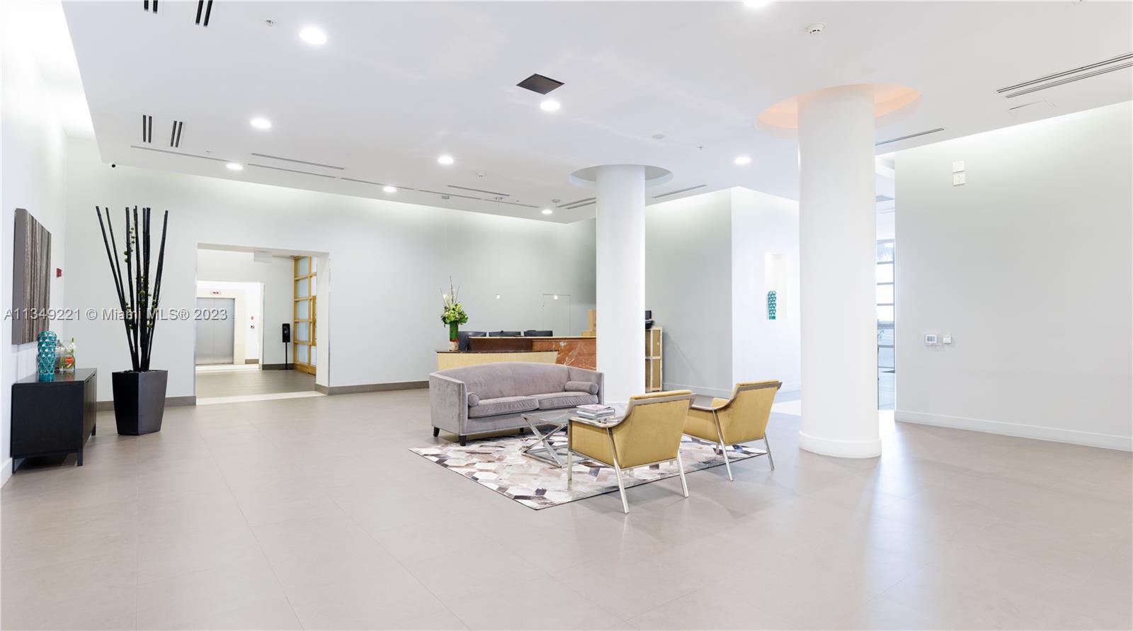 665 NE 25th St Unit: 801