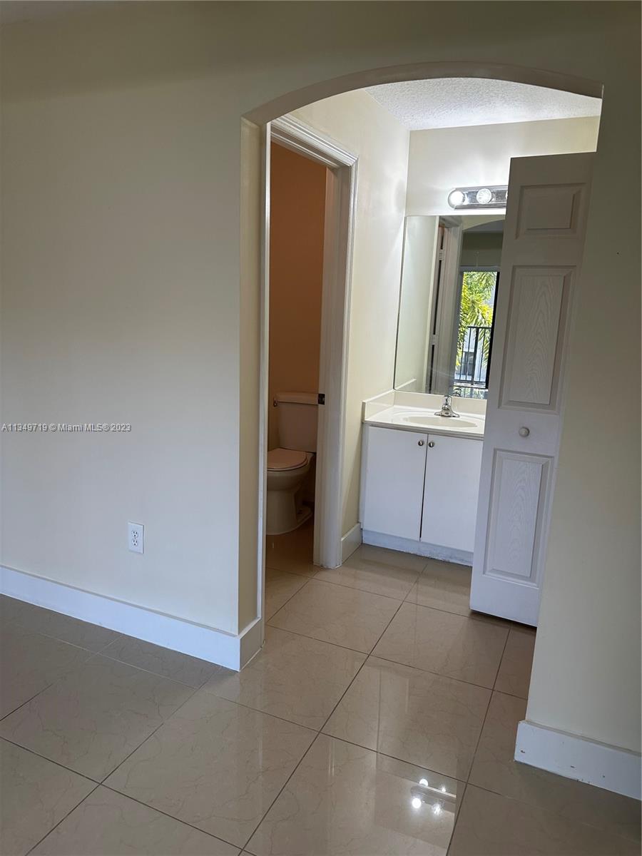 22811 SW 88th Pl Unit: 12-22