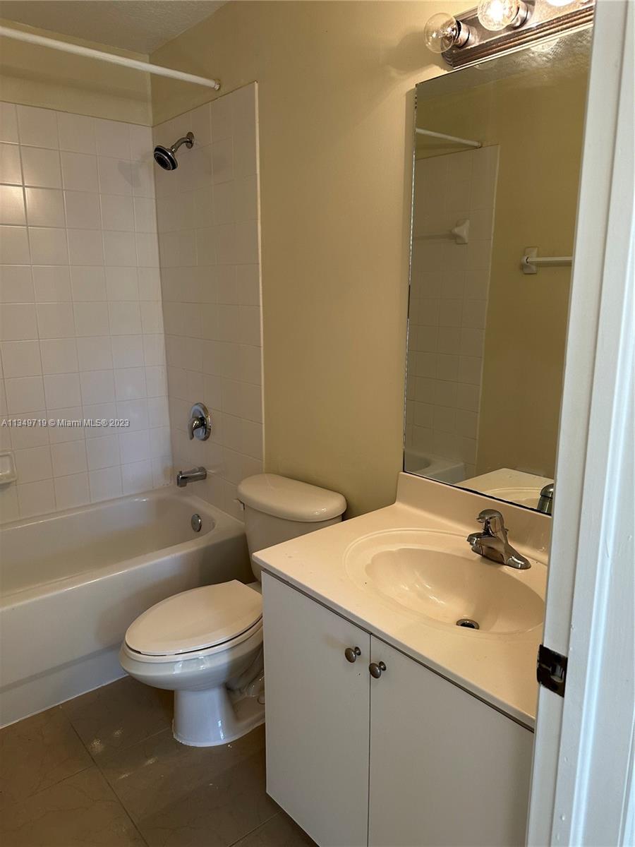 22811 SW 88th Pl Unit: 12-22