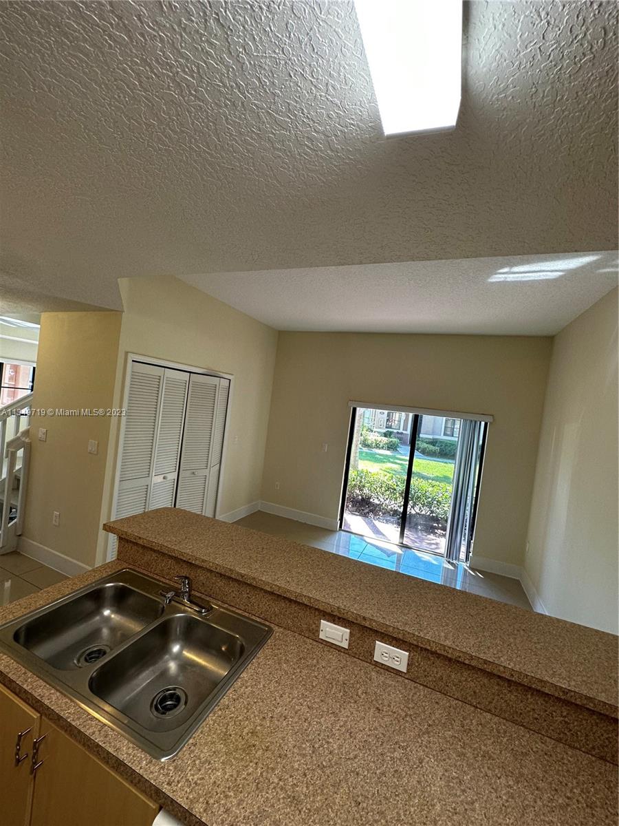 22811 SW 88th Pl Unit: 12-22