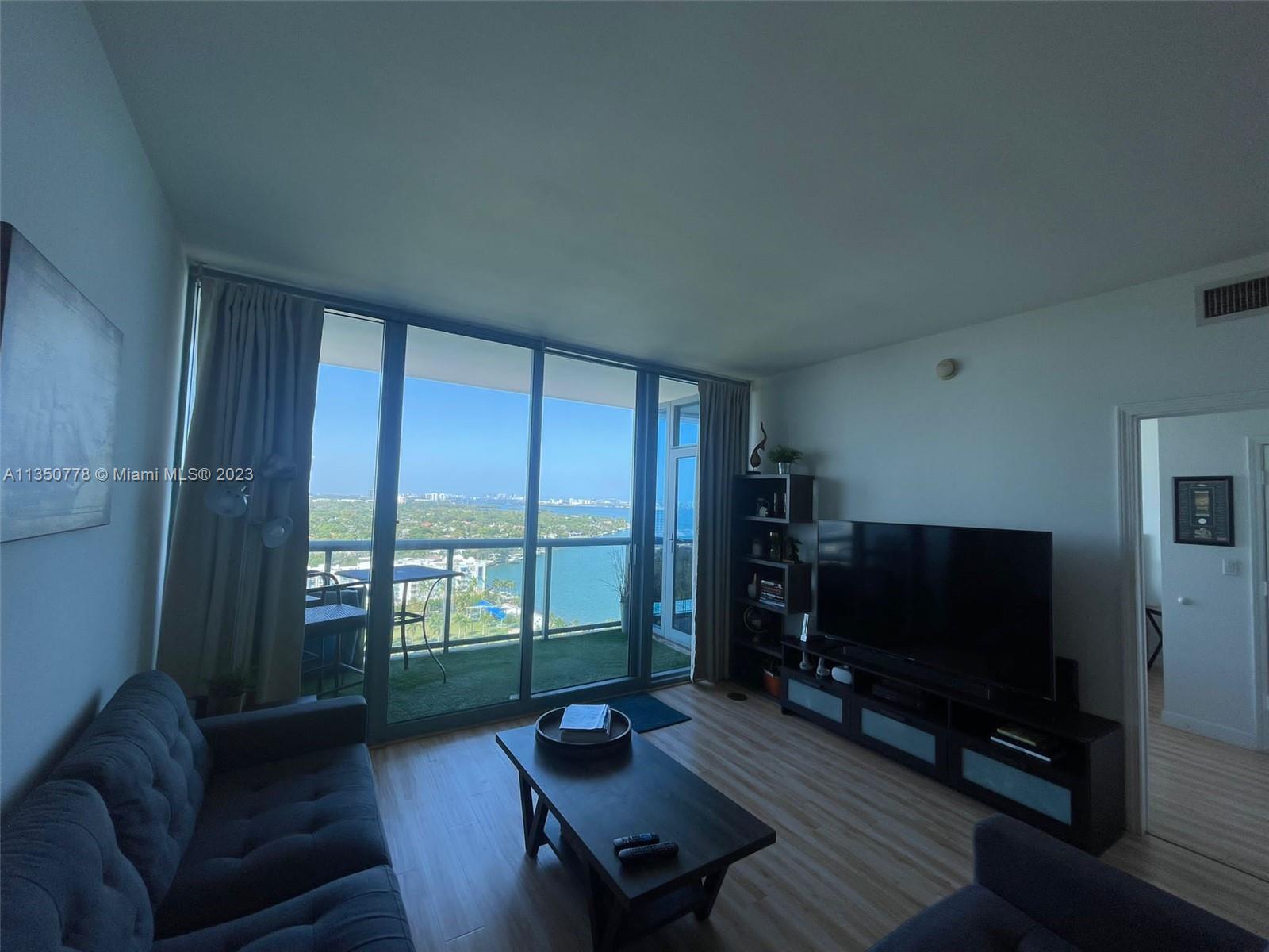 601 NE 36th St Unit: 1705