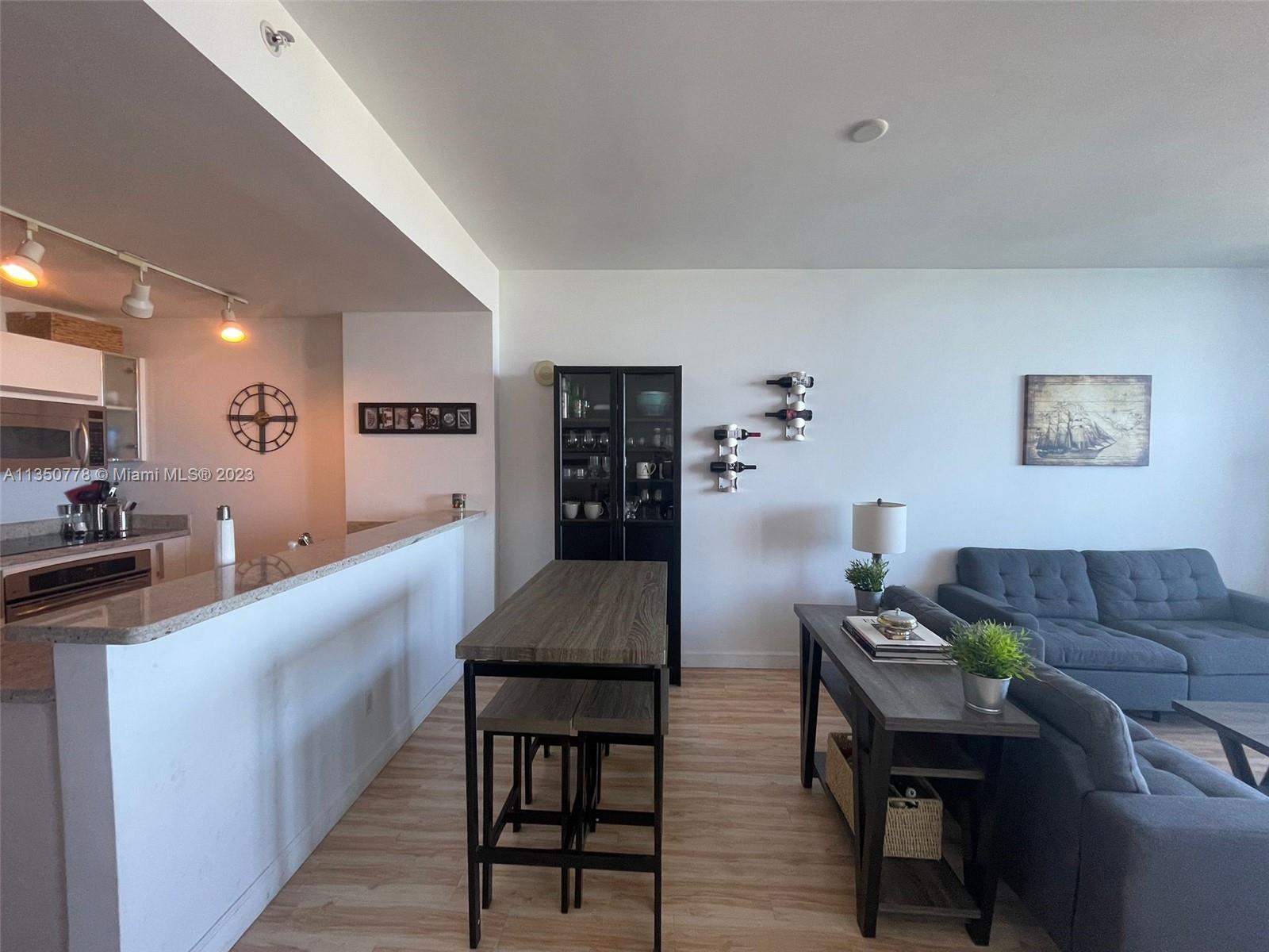 601 NE 36th St Unit: 1705