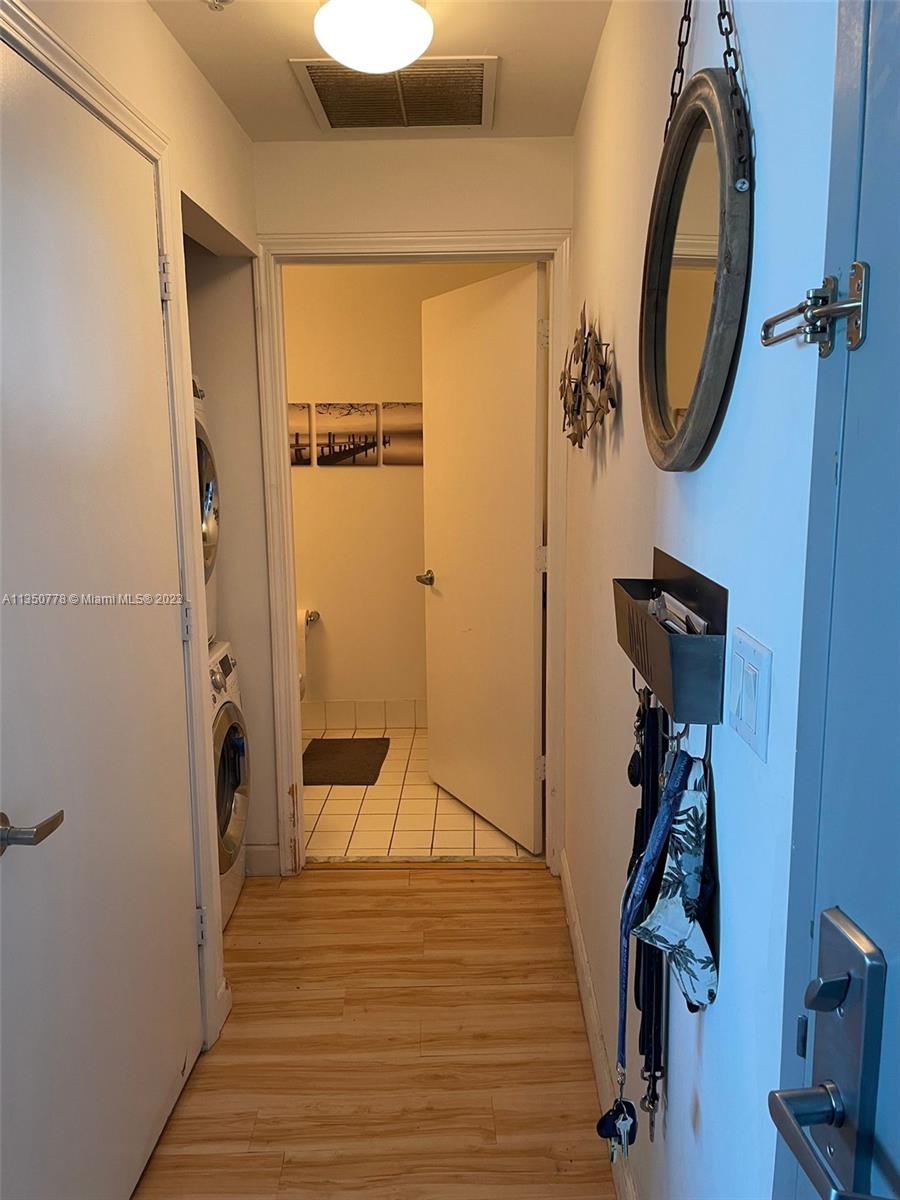 601 NE 36th St Unit: 1705