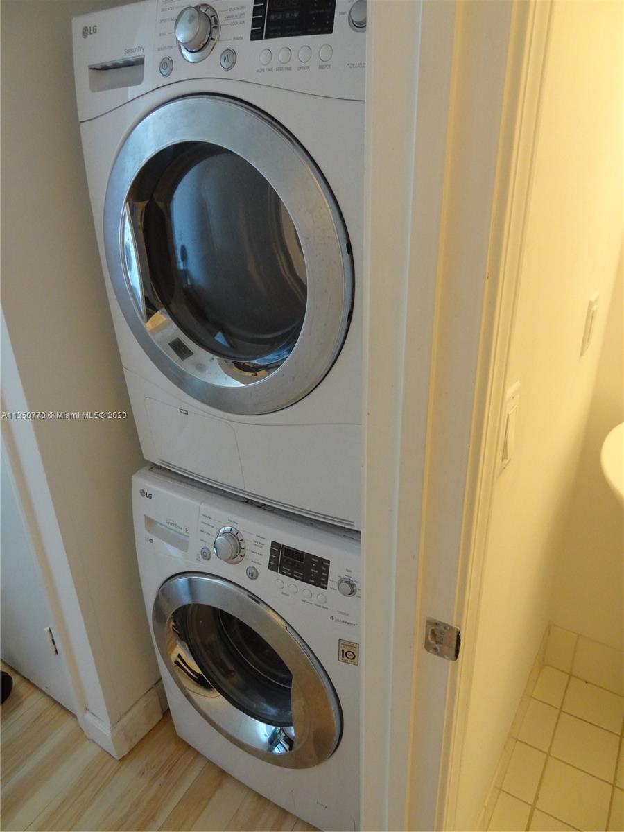 601 NE 36th St Unit: 1705
