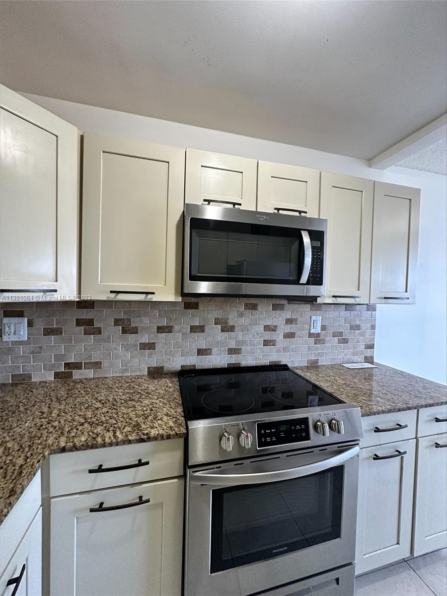 6214 SW 131st Ct Unit: 201