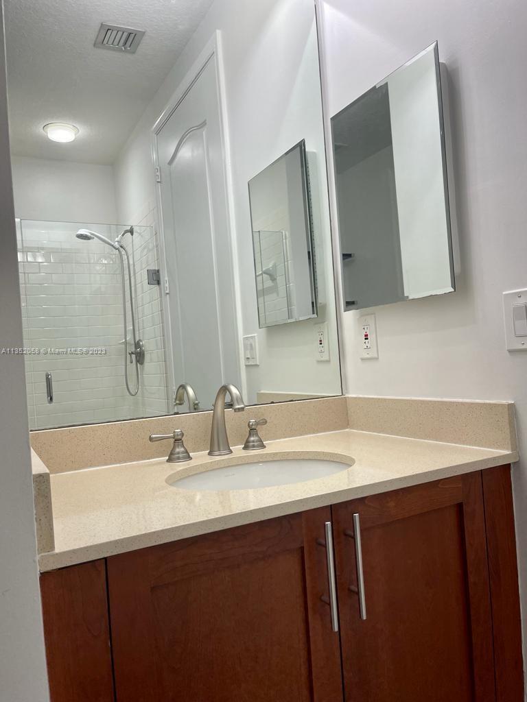 303 SW 13th Ter Unit: 303