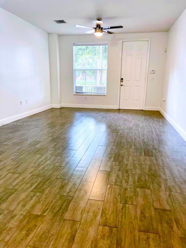 303 SW 13th Ter Unit: 303