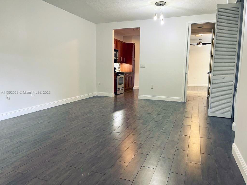 303 SW 13th Ter Unit: 303
