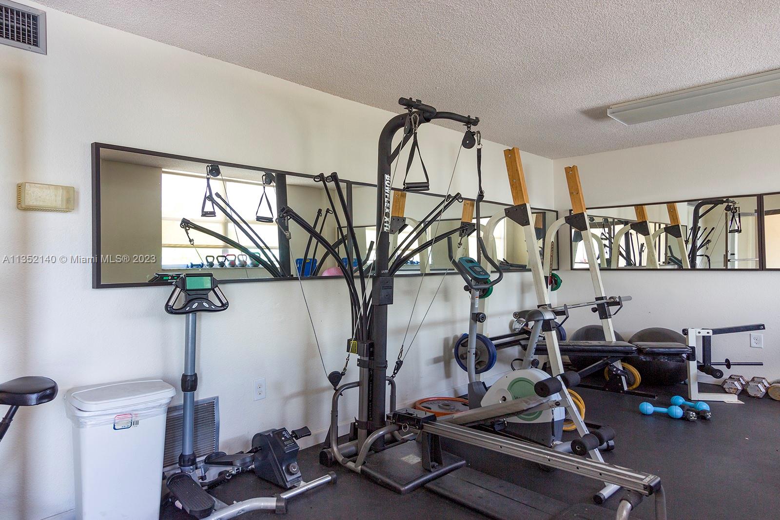 6900 Bay Dr Unit: 11B