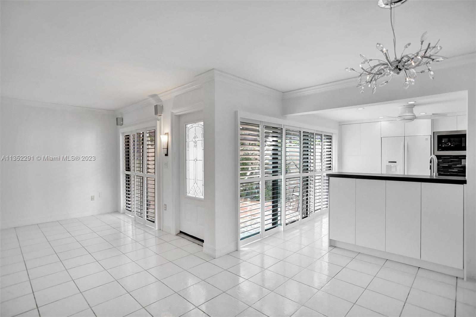 4706 SW 67 Ave Unit: M4