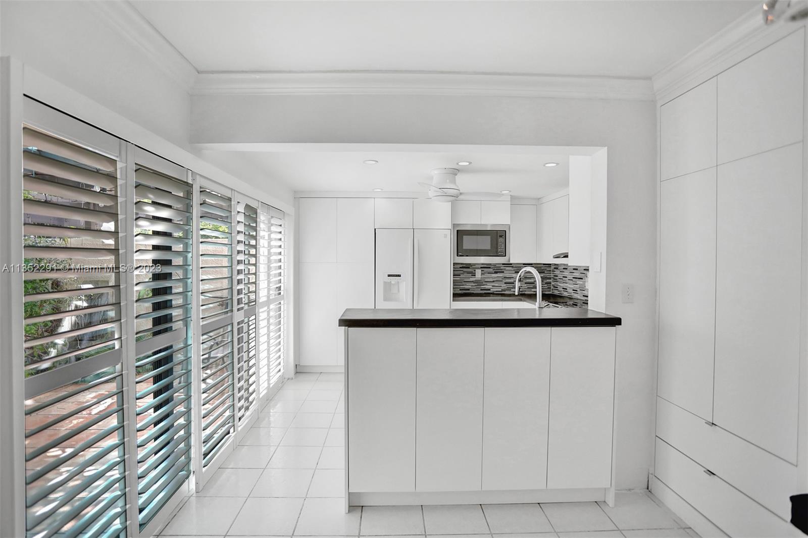 4706 SW 67 Ave Unit: M4