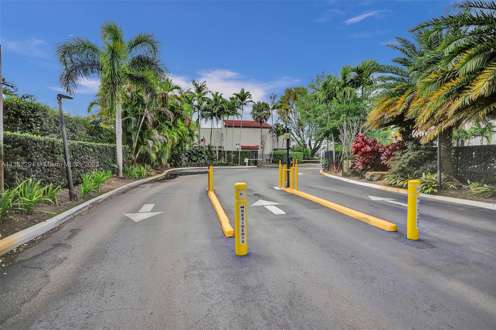 4706 SW 67 Ave Unit: M4