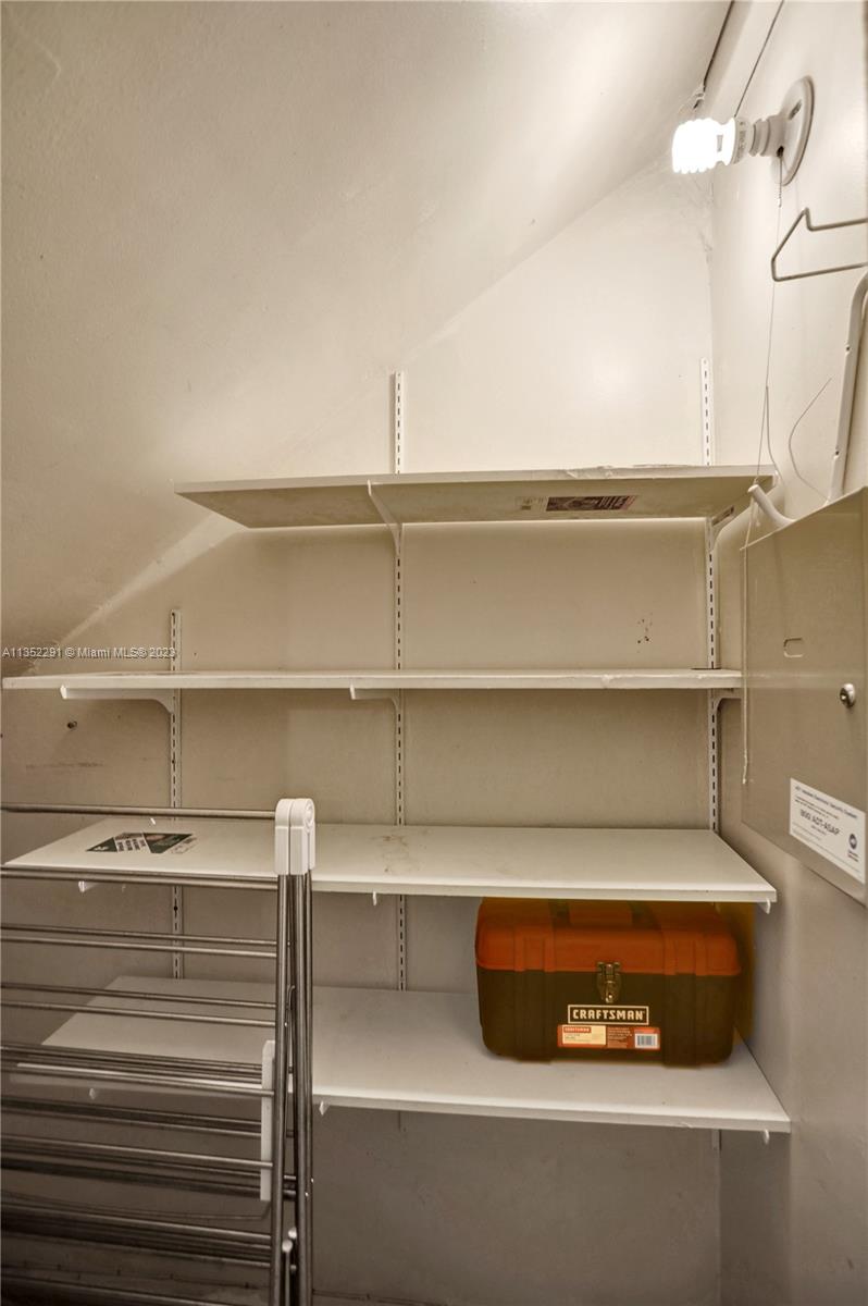 4706 SW 67 Ave Unit: M4