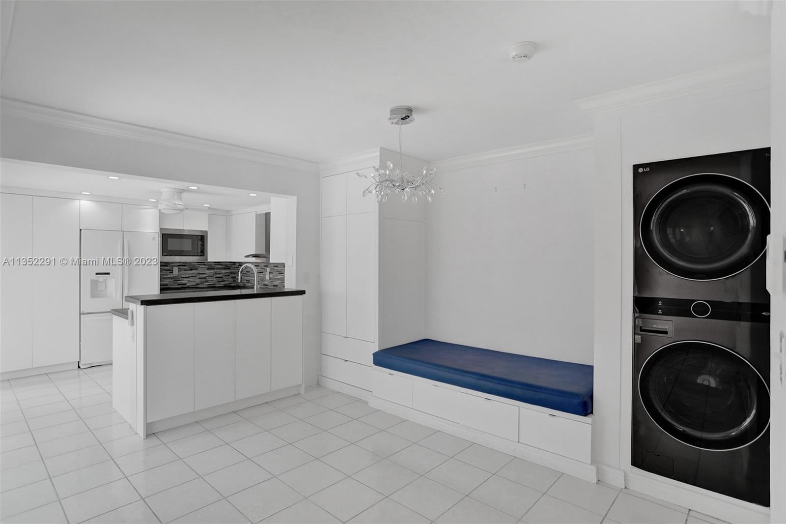 4706 SW 67 Ave Unit: M4