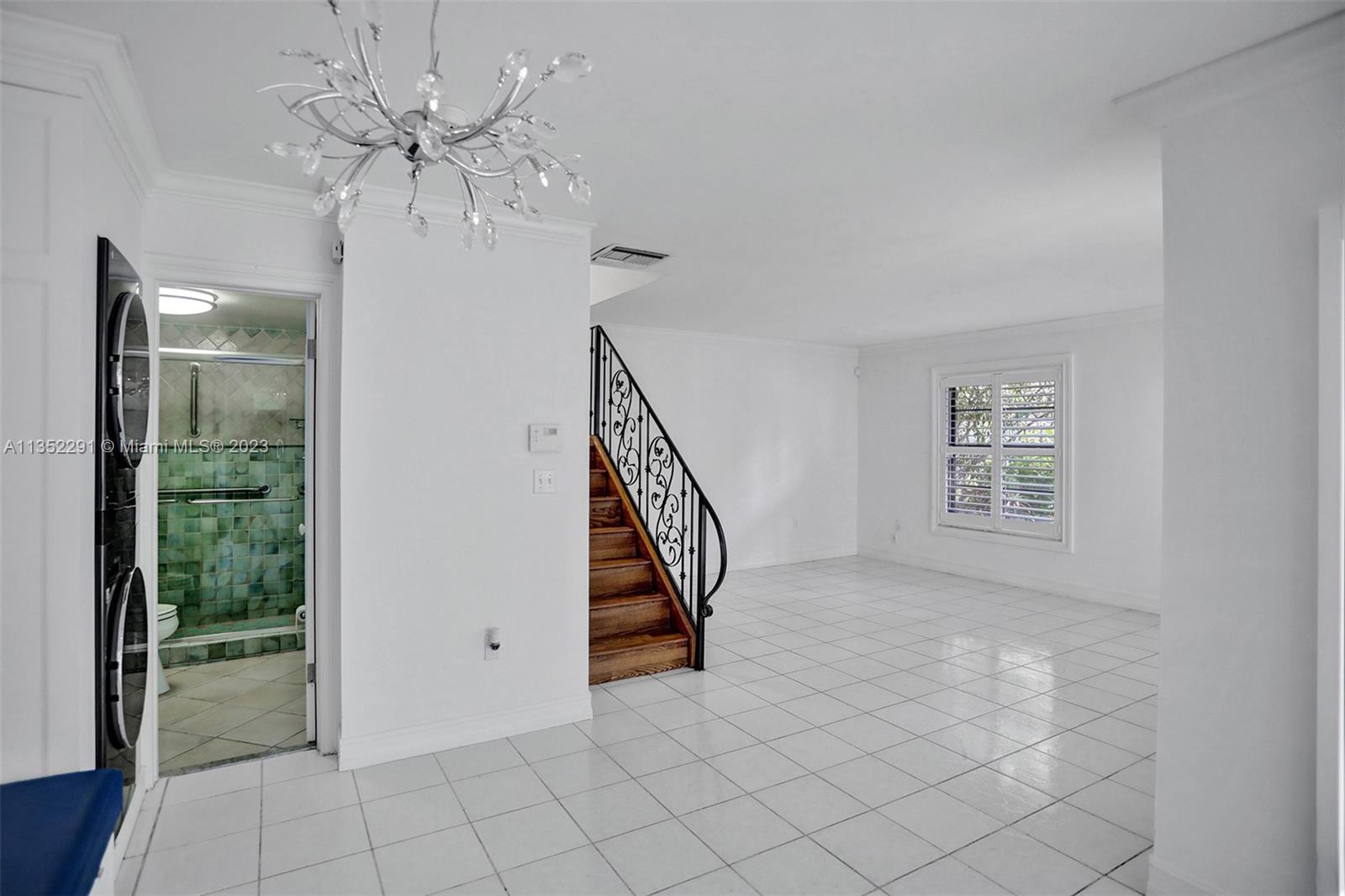 4706 SW 67 Ave Unit: M4