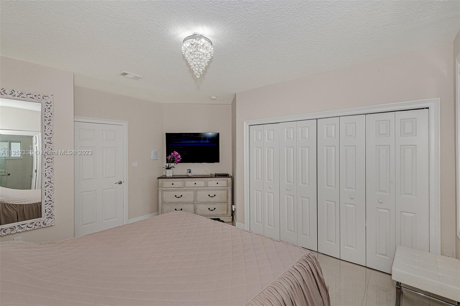 13130 N Calusa Club Dr