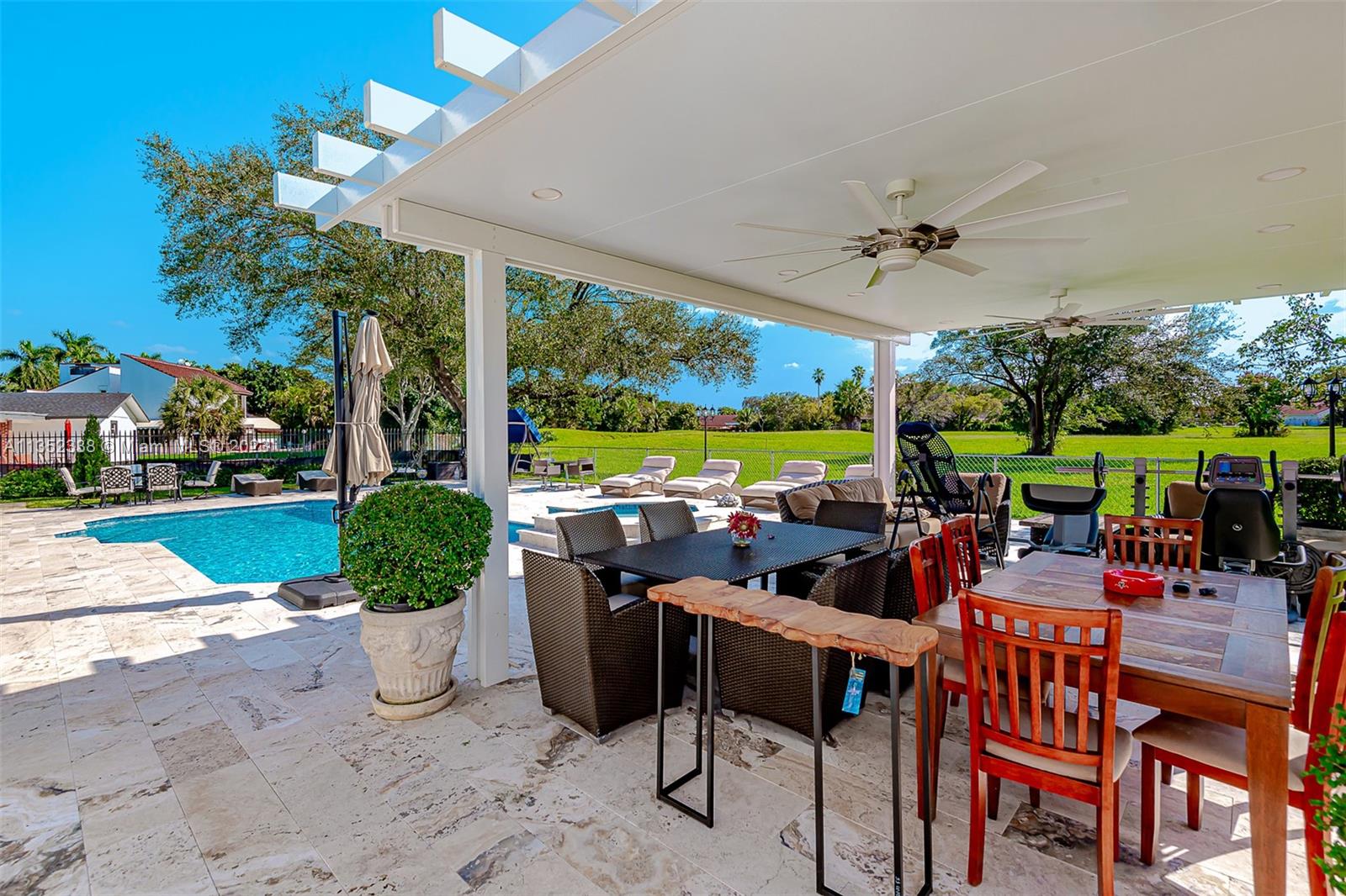 13130 N Calusa Club Dr