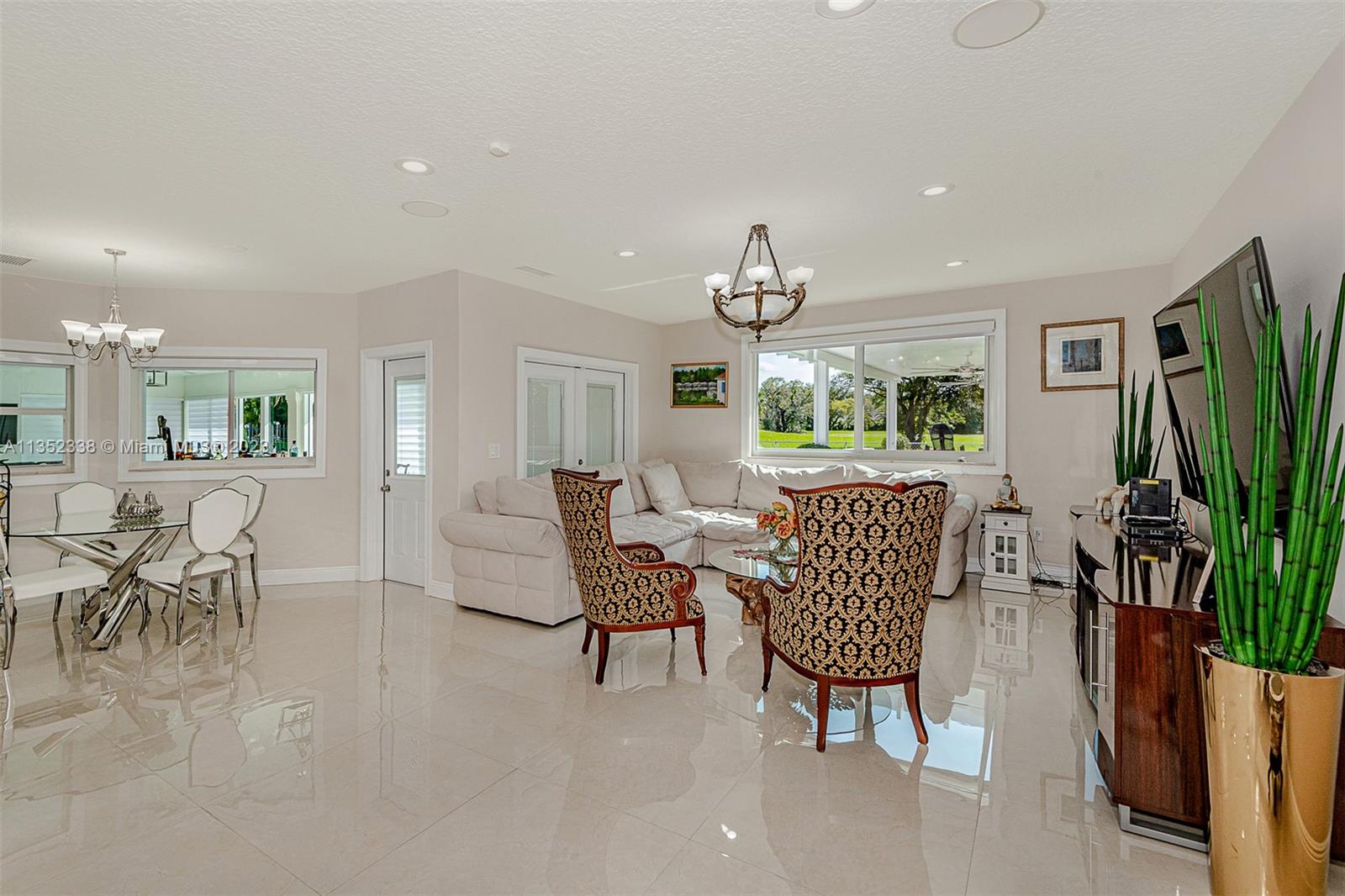 13130 N Calusa Club Dr
