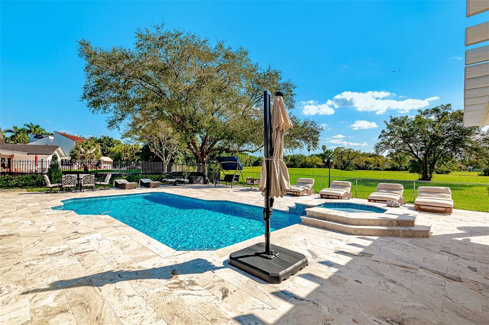 13130 N Calusa Club Dr
