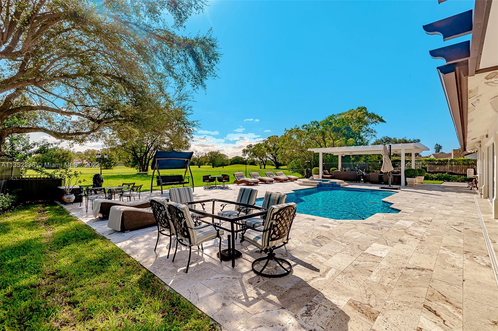 13130 N Calusa Club Dr