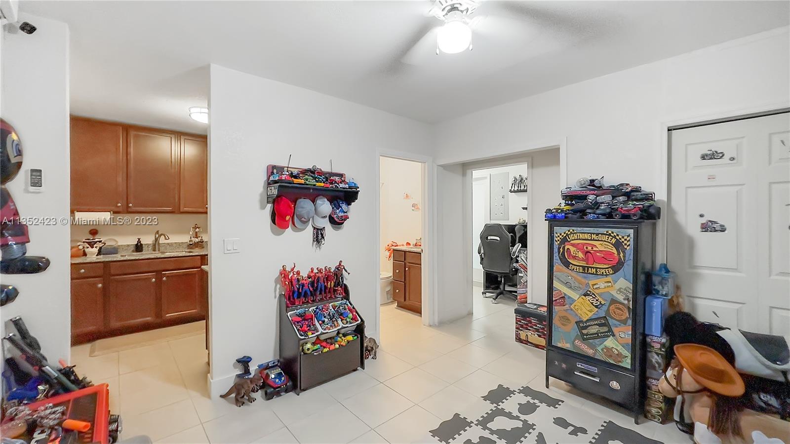 1578 N Goldeneye Ln