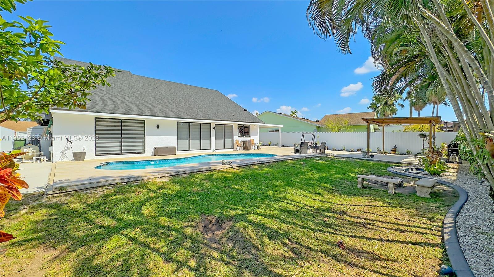 1578 N Goldeneye Ln