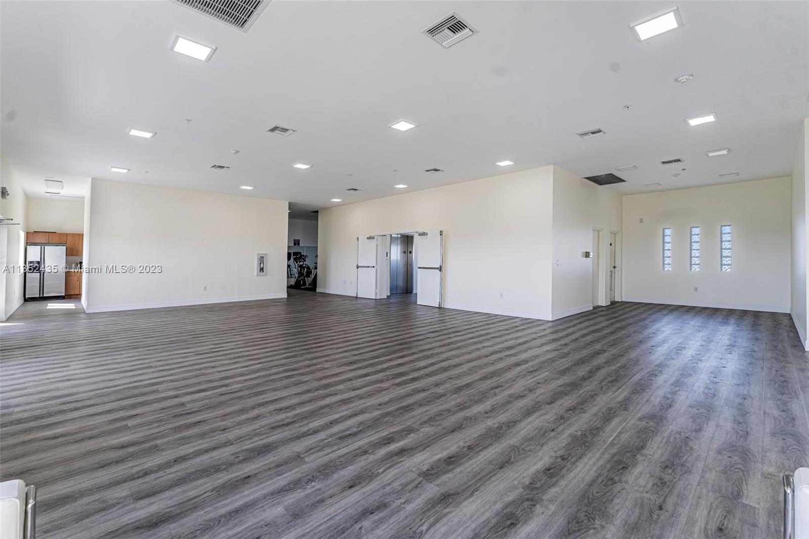 816 NW 11th St Unit: 1103