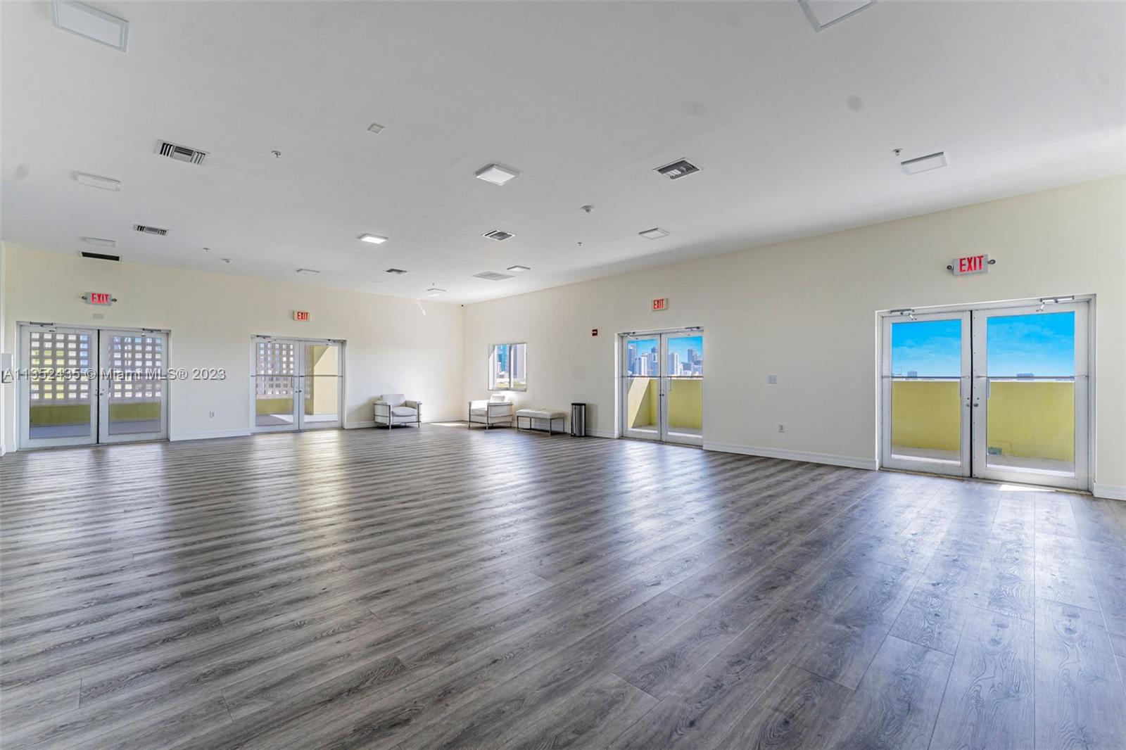 816 NW 11th St Unit: 1103