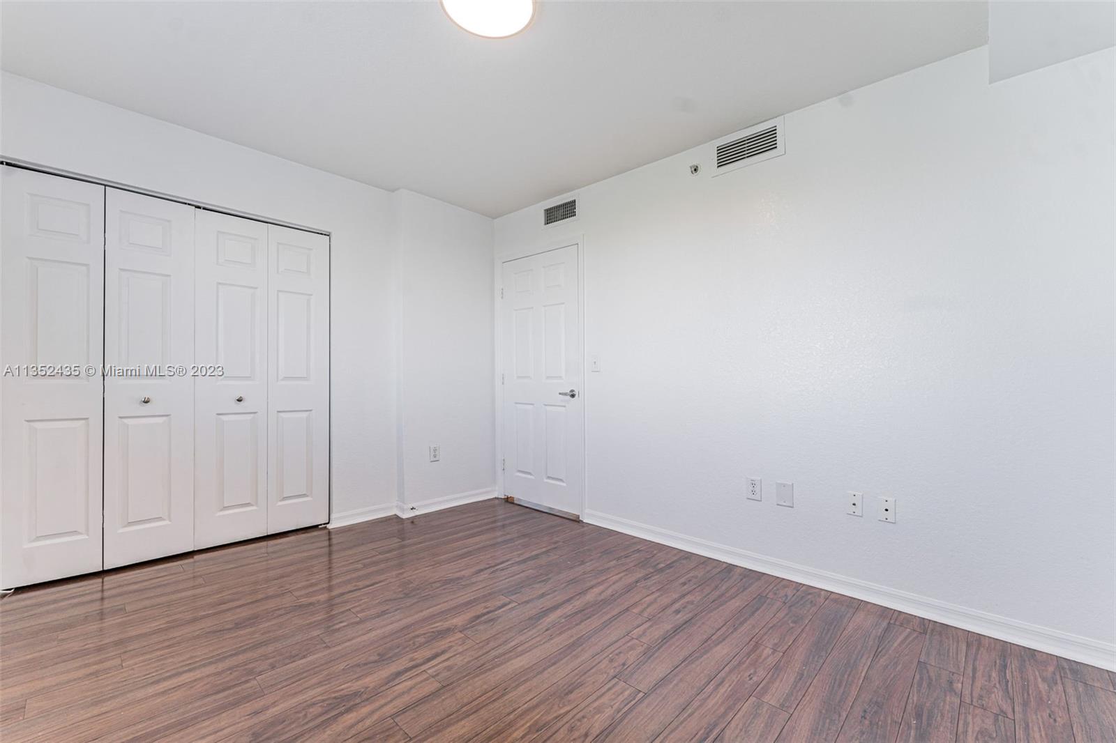 816 NW 11th St Unit: 1103
