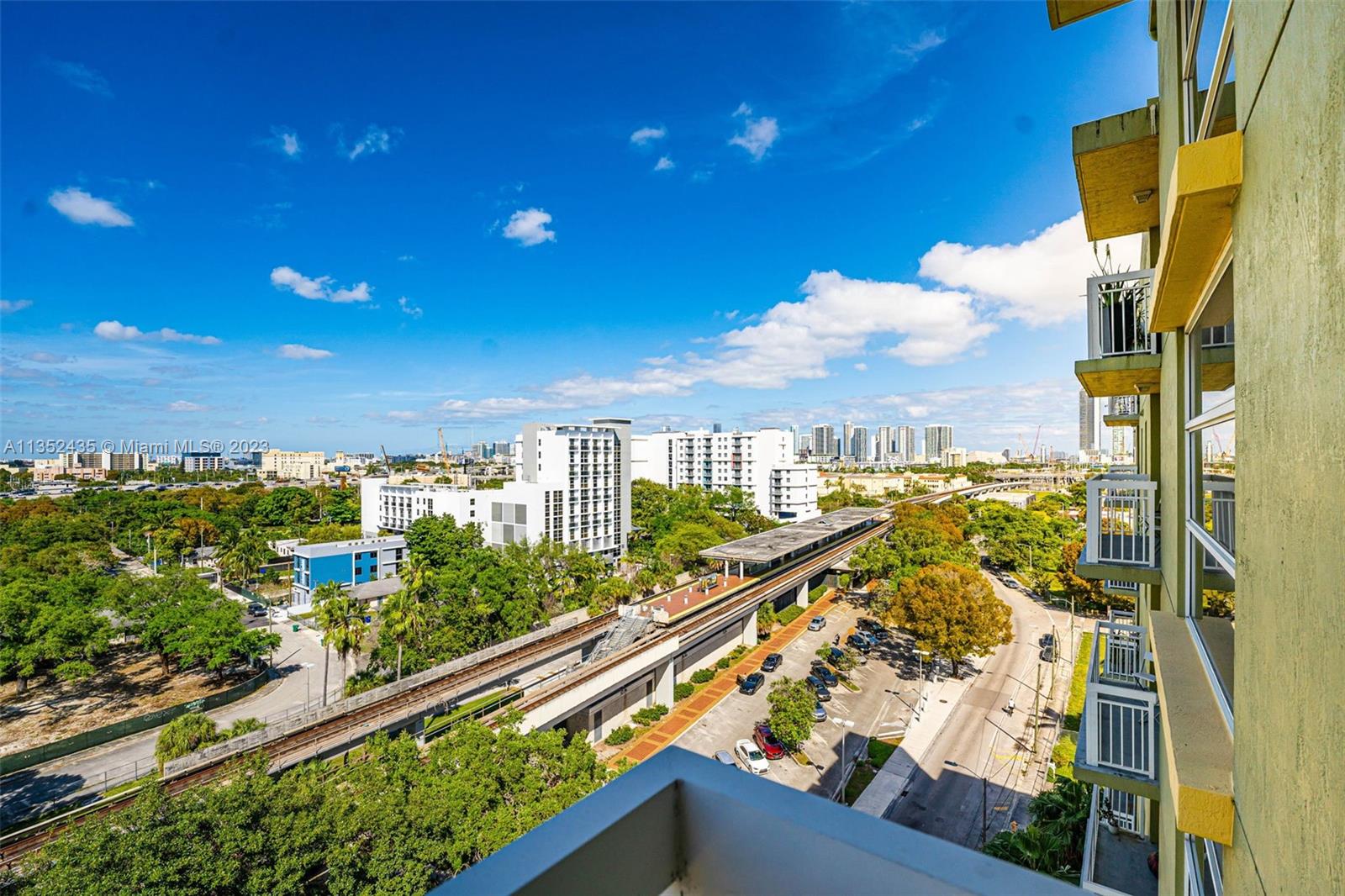 816 NW 11th St Unit: 1103