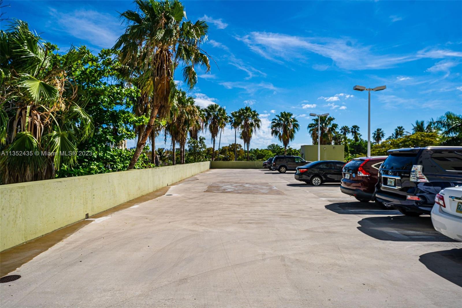 816 NW 11th St Unit: 1103